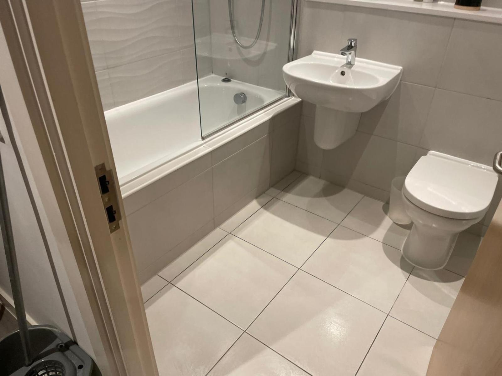 City Centre Apartment Manchester Bagian luar foto